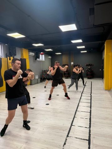 Групповая тренировка по боксу